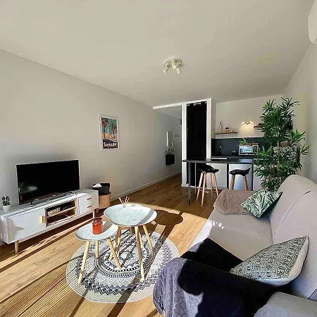 Le Bouton D'or Sur Appartement Sanary-sur-Mer