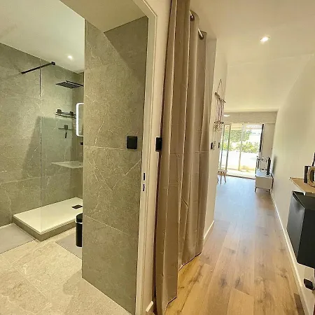 Le Bouton D'or Sur Appartement Sanary-sur-Mer